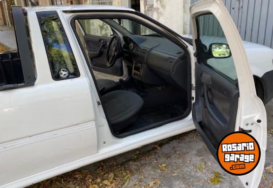 Autos - Volkswagen Saveiro 2006 Nafta 240000Km - En Venta