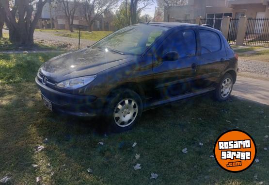 Autos - Peugeot 206 2011 Nafta 203000Km - En Venta