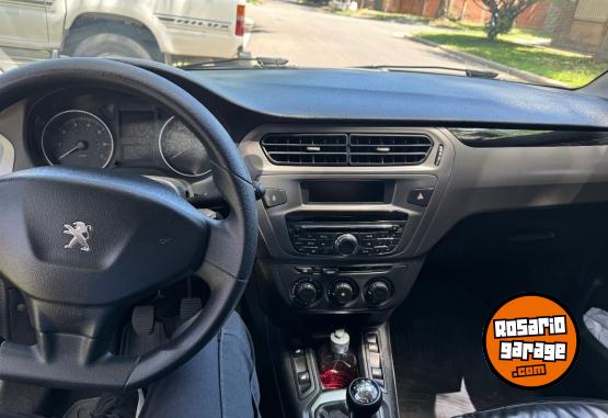 Autos - Peugeot 301 hdi 2018 Diesel 114000Km - En Venta