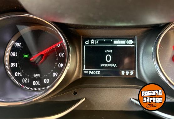 Autos - Chevrolet Tracker 2023 Nafta 33000Km - En Venta