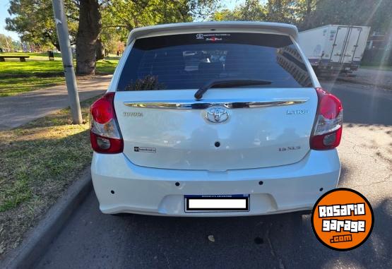 Autos - Toyota ETIOS XLS 2019 Nafta 22477Km - En Venta