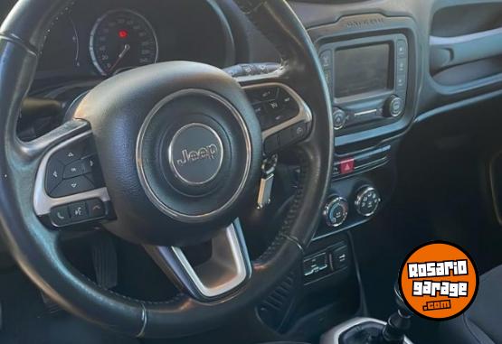Camionetas - Jeep Renegade sport 2016 Nafta 62000Km - En Venta