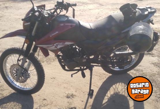 Motos - Zanella ZR 150 2024 Nafta 7000Km - En Venta