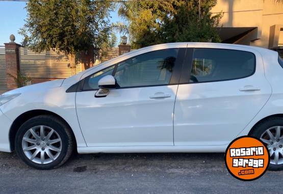 Autos - Peugeot 308 2013 Nafta 140000Km - En Venta