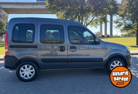 Utilitarios - Renault KANGOO 1.6 AUTENTHIQUE 2P 2015 GNC 135000Km - En Venta