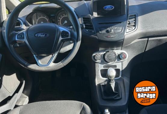 Autos - Ford Fiesta Kinetic 1.6 Se 2019 Nafta 97000Km - En Venta