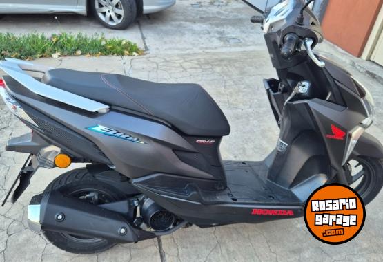 Motos - Honda New elite 2019 Nafta 16400Km - En Venta
