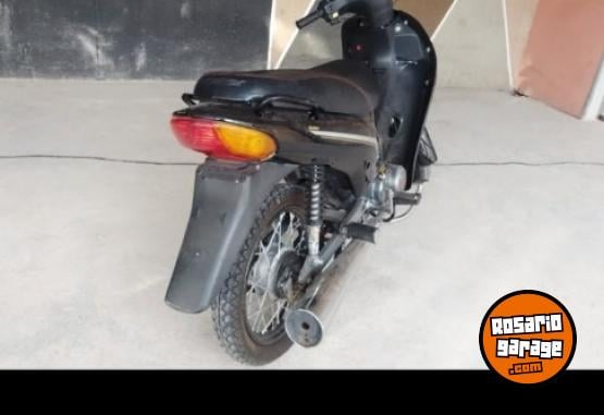 Motos - Keller 110 2024 Nafta 5900Km - En Venta