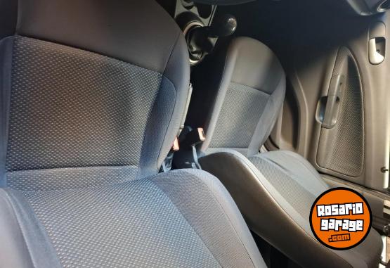 Autos - Volkswagen Gol 2015 Nafta 95000Km - En Venta