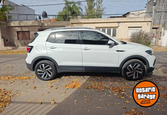 Autos - Volkswagen Highline 2025 Nafta 8200Km - En Venta