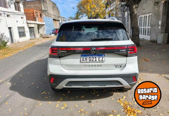 Autos - Volkswagen Highline 2025 Nafta 8200Km - En Venta