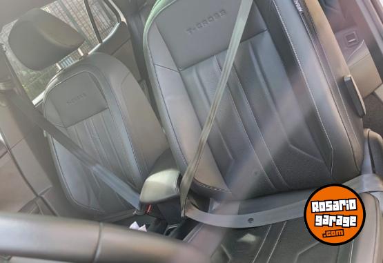 Autos - Volkswagen Highline 2025 Nafta 8200Km - En Venta