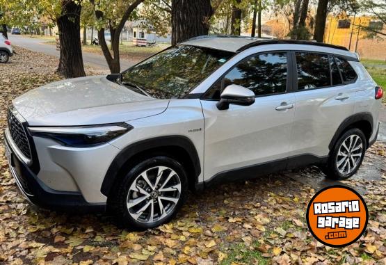 Autos - Toyota corola cross 2023 Electrico / Hibrido 45000Km - En Venta