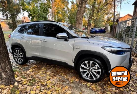 Autos - Toyota corola cross 2023 Electrico / Hibrido 45000Km - En Venta