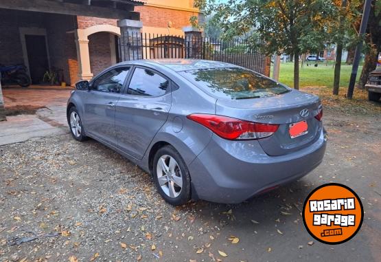Autos - Hyundai Elantra 1.8 GLS Premium P 2013 Nafta 156000Km - En Venta