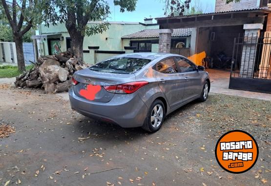 Autos - Hyundai Elantra 1.8 GLS Premium P 2013 Nafta 156000Km - En Venta