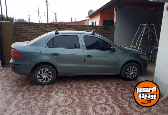 Autos - Volkswagen Voyage 2009 Nafta 240000Km - En Venta