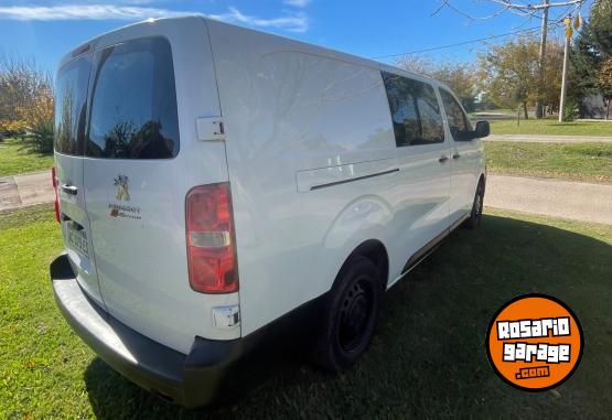 Utilitarios - Peugeot Expert 2018 Diesel 155000Km - En Venta