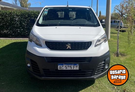 Utilitarios - Peugeot Expert 2018 Diesel 155000Km - En Venta