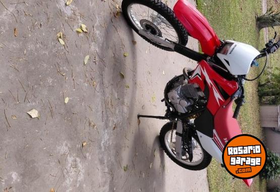 Motos - Honda Tornado XR250 2020 Nafta 2000Km - En Venta
