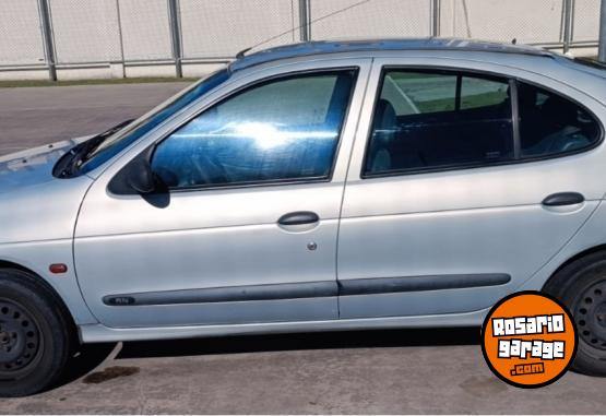 Autos - Renault Mégane 2002 Diesel 295000Km - En Venta