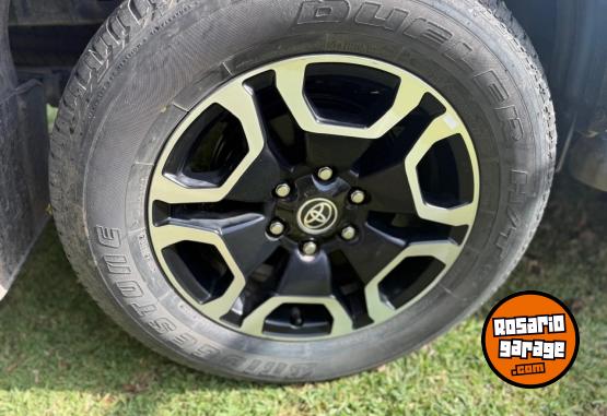 Camionetas - Toyota Hilux 2.8 204cv 2022 Diesel 71000Km - En Venta