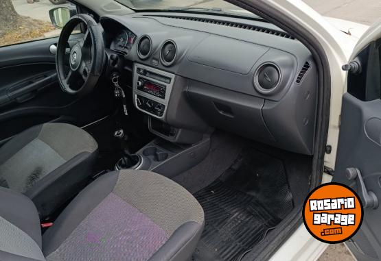 Utilitarios - Volkswagen Saveiro 2013 Nafta 280000Km - En Venta