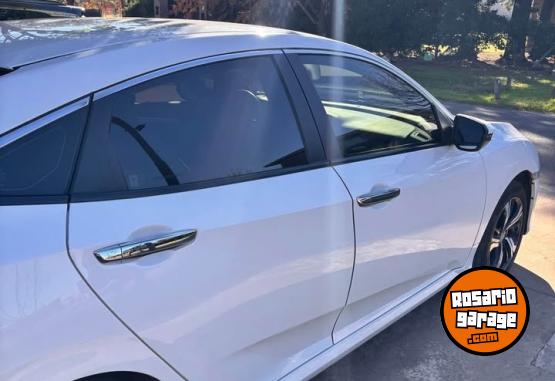 Autos - Honda Civic EXL 2017 Nafta 80500Km - En Venta
