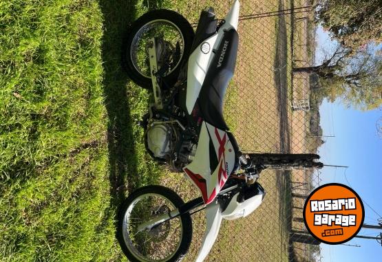 Motos - Honda Xr150 2015 Nafta 21800Km - En Venta