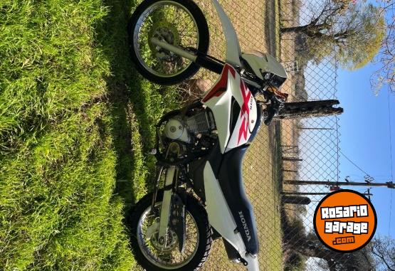 Motos - Honda Xr150 2015 Nafta 21800Km - En Venta