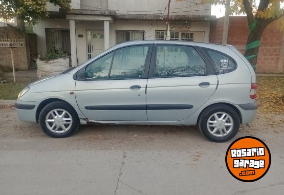 Autos - Renault Scenic 2002 Diesel 400000Km - En Venta