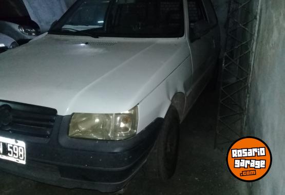 Autos - Fiat uno cargo 2011 Nafta 111000Km - En Venta