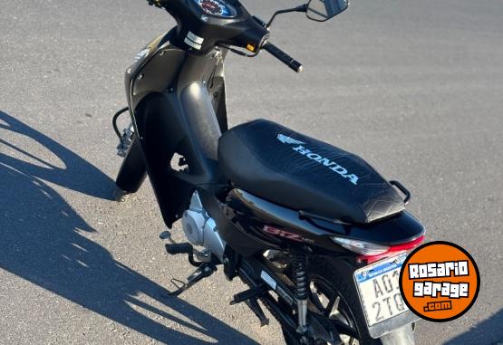 Motos - Honda Biz 125 2017 Nafta 21500Km - En Venta