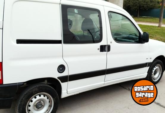 Utilitarios - Peugeot partner 2013 Diesel 224000Km - En Venta