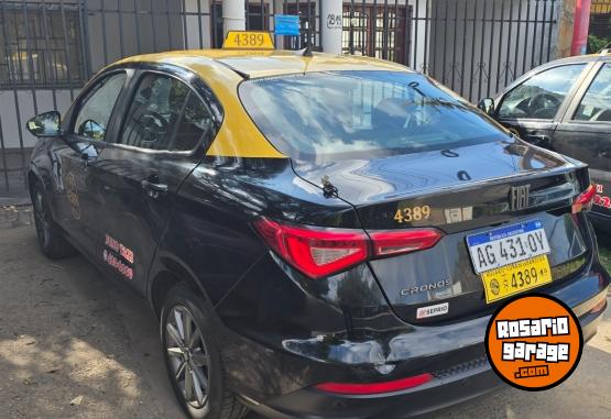 Autos - Fiat Cronos 2023 GNC 130000Km - En Venta