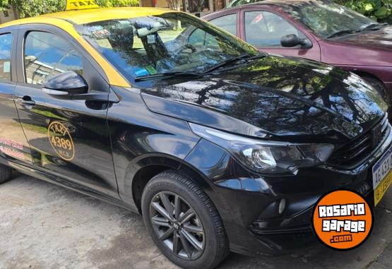 Autos - Fiat Cronos 2023 GNC 130000Km - En Venta