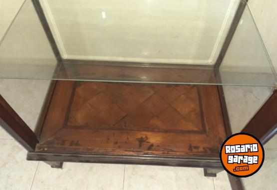 Hogar - VITRINA ANTIGUA - En Venta