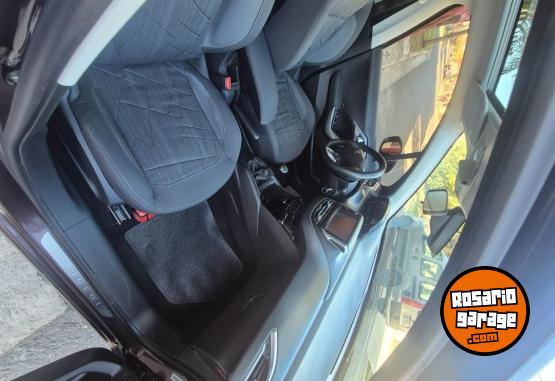 Autos - Peugeot 208 felline 2014 Nafta 81000Km - En Venta