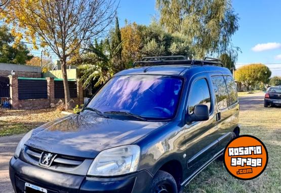Utilitarios - Peugeot Partner patagonica 1.4 2010 GNC 230000Km - En Venta