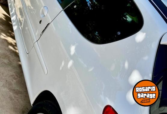 Autos - Peugeot 207 xt compact 2010 Nafta 173000Km - En Venta