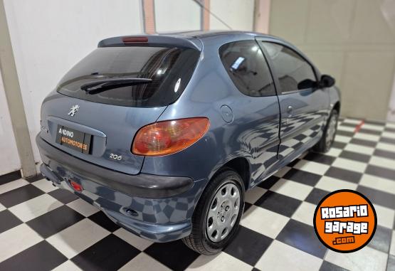 Autos - Peugeot 206 2008 Nafta 129000Km - En Venta