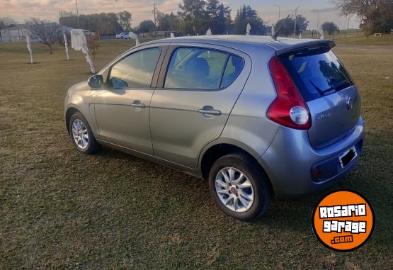 Autos - Fiat PALIO ATTRACTIVE 1.4 2018 Nafta 115000Km - En Venta