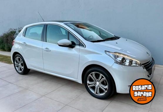 Autos - Peugeot 208 2014 Nafta 100000Km - En Venta
