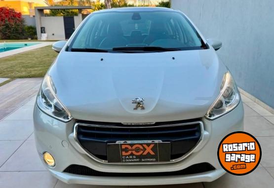 Autos - Peugeot 208 2014 Nafta 100000Km - En Venta