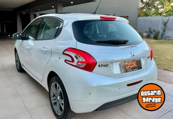 Autos - Peugeot 208 2014 Nafta 100000Km - En Venta