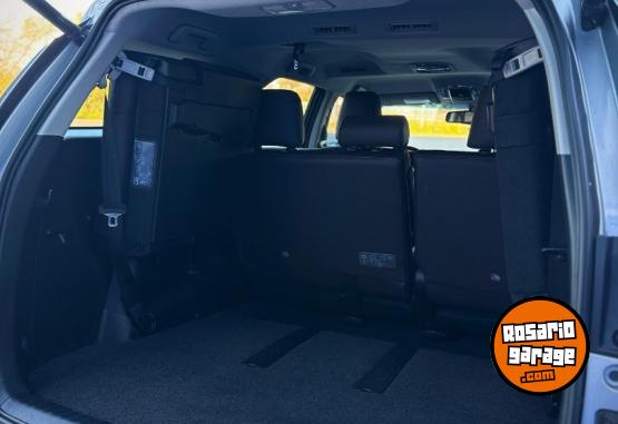 Camionetas - Toyota Hilux Sw4 Srx 4x4 7as 2.8 2019 Diesel 125000Km - En Venta