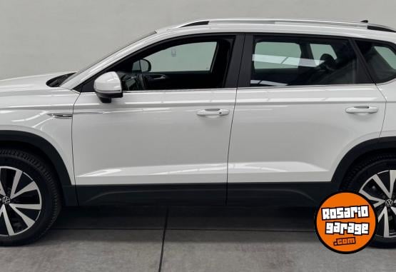 Autos - Volkswagen Taos Highline 2022 Nafta 40000Km - En Venta