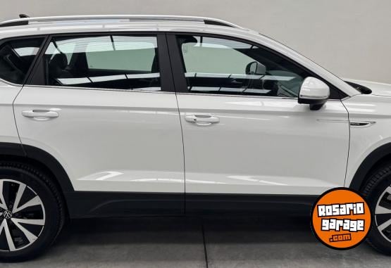 Autos - Volkswagen Taos Highline 2022 Nafta 40000Km - En Venta