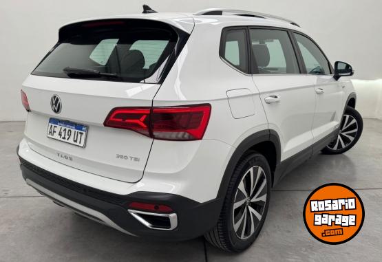 Autos - Volkswagen Taos Highline 2022 Nafta 40000Km - En Venta