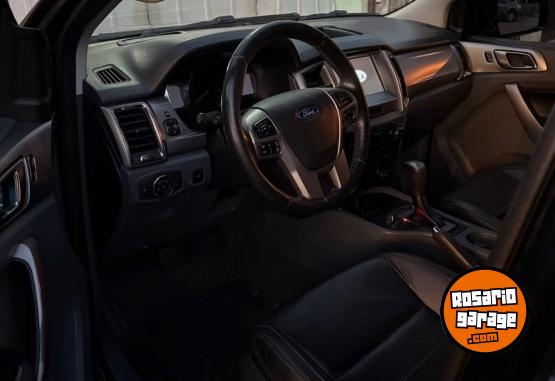 Camionetas - Ford Ranger limited black edit 2019 Diesel 115000Km - En Venta